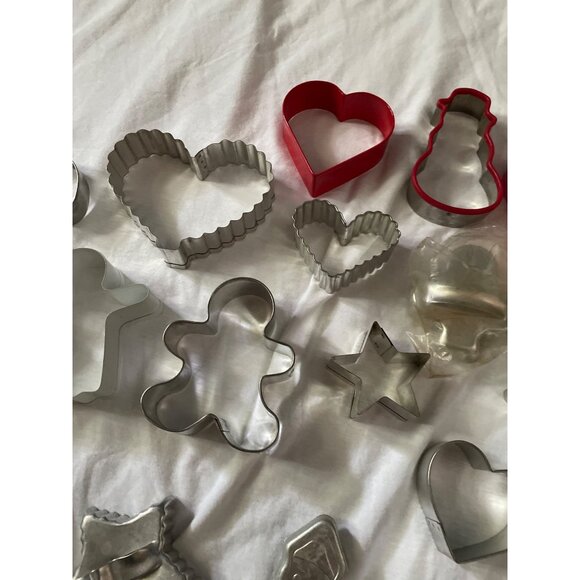 Vintage & Modern Metal Cookie Cutter Collection All Metal Holiday - Picture 10 of 16
